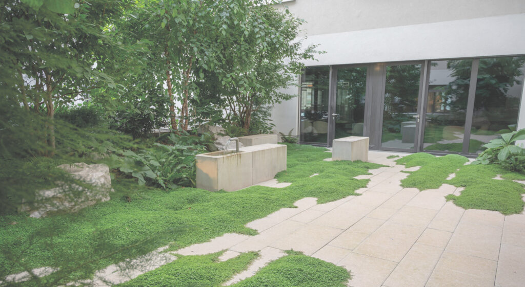 PATIO À VERNIER